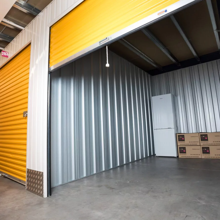 Box de stockage de 20m3 ouvert.